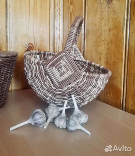 Изделия из бумажной лозы на заказ