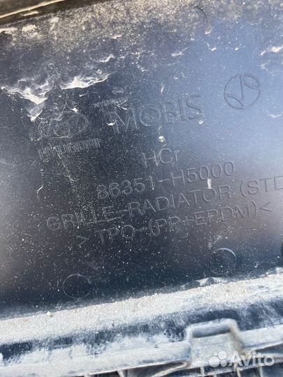 Решетка радиатора Hyundai Solaris