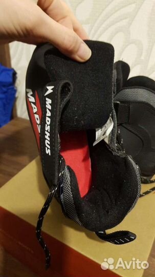 Лыжные ботинки
