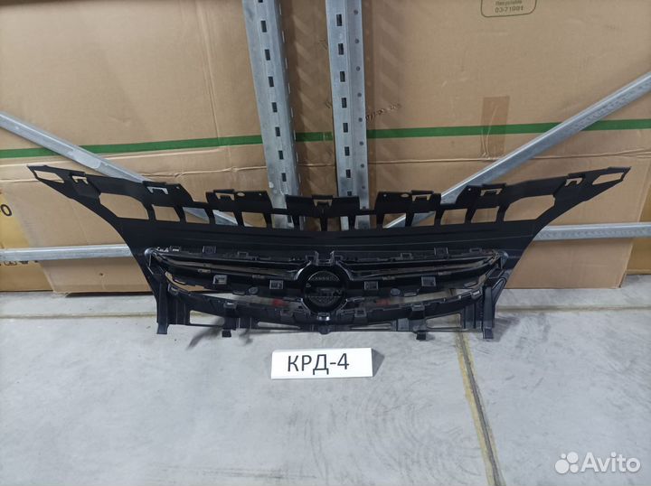 Решетка радиатора Опель Астра