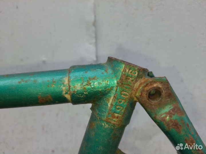 Рама, вилка, крылья, покрышки от велосипеда СССР