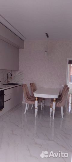 Комплект стол и стулья. Собственное производство