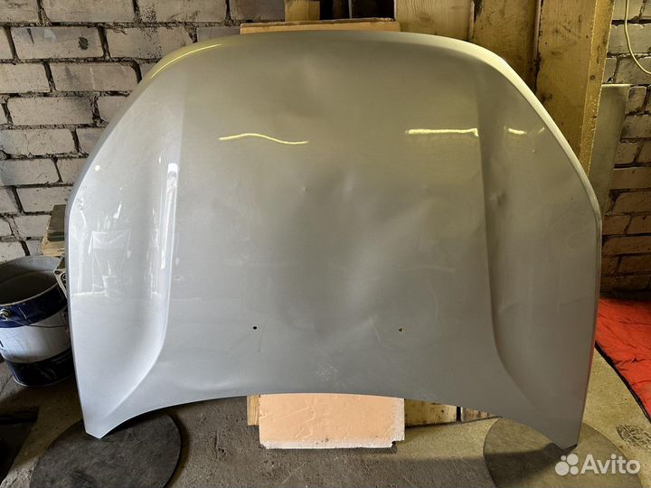 Капот веста