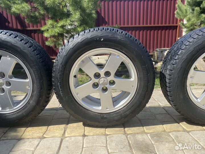 Колеса на mitsubishi r16