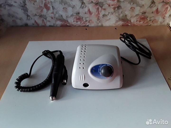 Аппарат для маникюра Strong 210 102L Стронг