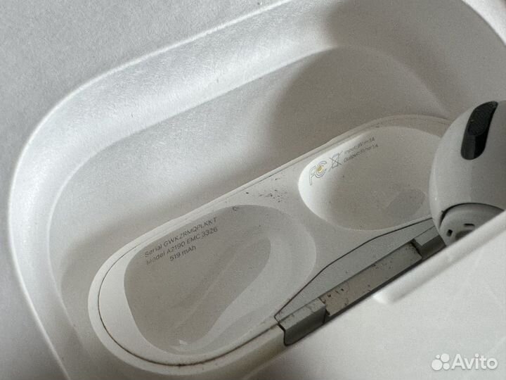 Apple airpods pro кейс и наушник