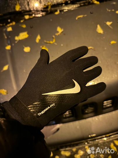 Перчатки Nike academy hyperwarm drill