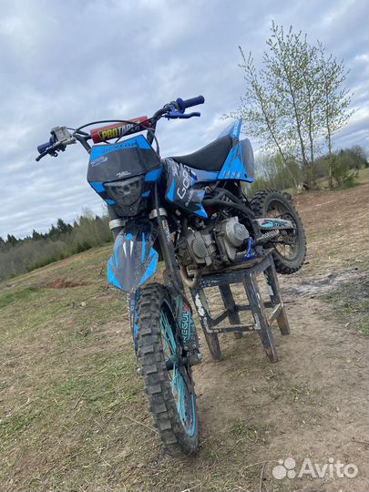 Regulmoto seven medalist 150e