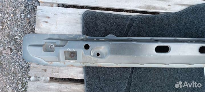 Усилитель заднего бампера Лифан Х60