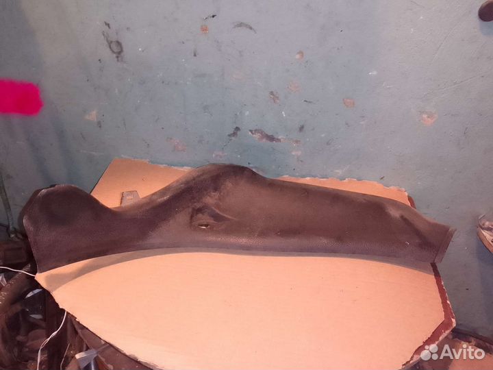 Обшивка стойки задняя нижняя левая Peugeot 206