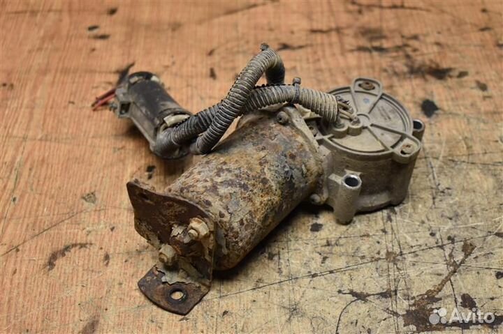 Моторчик включения полного привода Kia Sorento 1