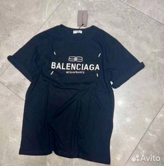 Balenciaga футболка шикарная (топ 2024)