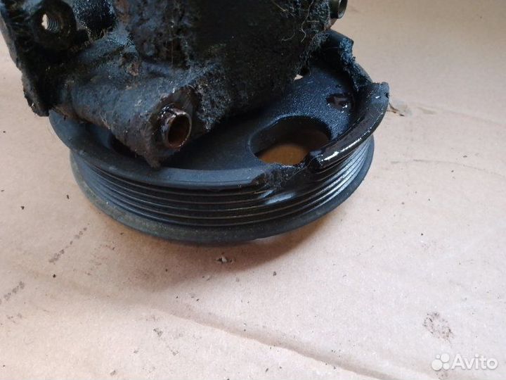 Насос гидроусилителя руля Jaguar S-Type 3.0 2001