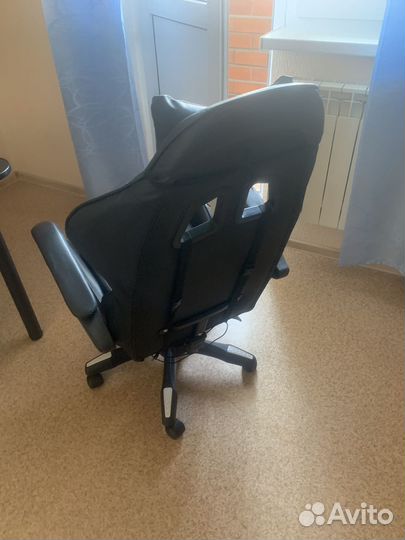 Компьютерное кресло