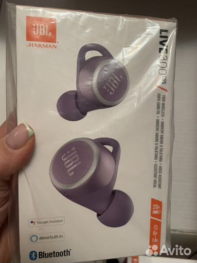 Беспроводные наушники JBL Live 300 tws