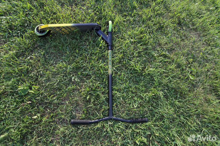 Трюковой самокат TechTeam Duker 202