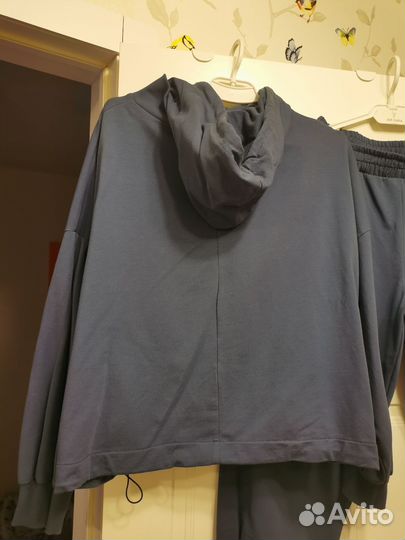 Костюм женский