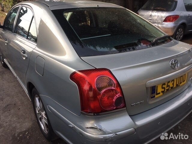 Разбор на запчасти Toyota Avensis 2