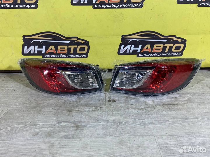Mazda 3 BL седан задний фонарь левый правый