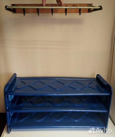 Вешалка в прихожую настенная