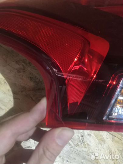 Фонарь левый(дефект) Mitsubishi Outlander 3