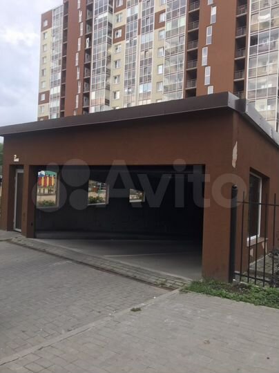 Машиноместо, 14 м²