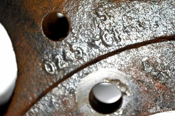 Суппорт барабанного тормоза, ведущий мост левый DA