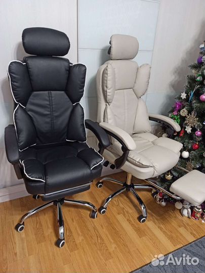 Компьютерные кресла руководителя новые с бесплатно