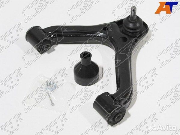 Рычаг передний верхний toyota hilux 05- RH ST-4