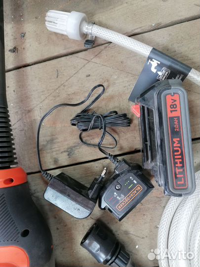 Аккумуляторная мойка Black+Decker bcpc18B