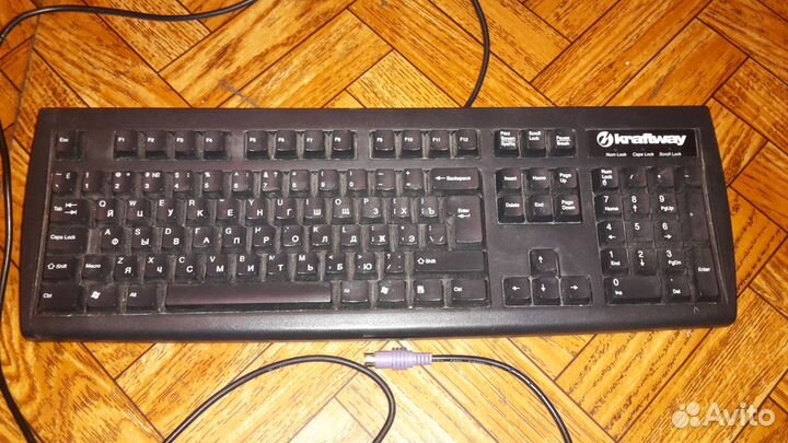 Клавиатуры для компьютера, черные, USB и PS/2