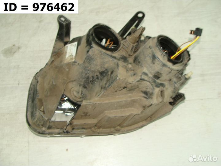 Фара правая Renault Duster