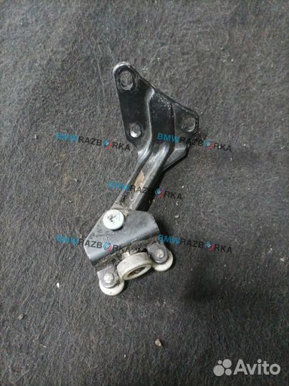 Ролик двери сдвижной левой Mercedes-Benz Sprinter