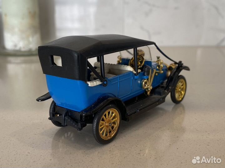 Модель автомобиля руссобали с24-40 1:43 СССР