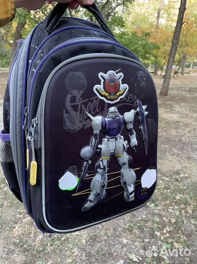 Школьный рюкзак
