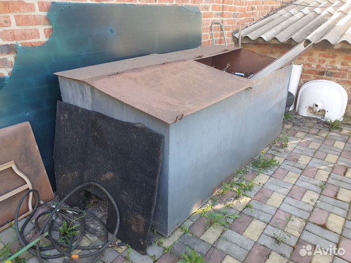 Ёмкости для зерна и воды