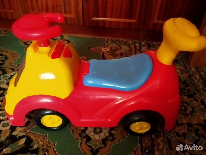 Каталка беговел от года (машинка, мотоцикл)