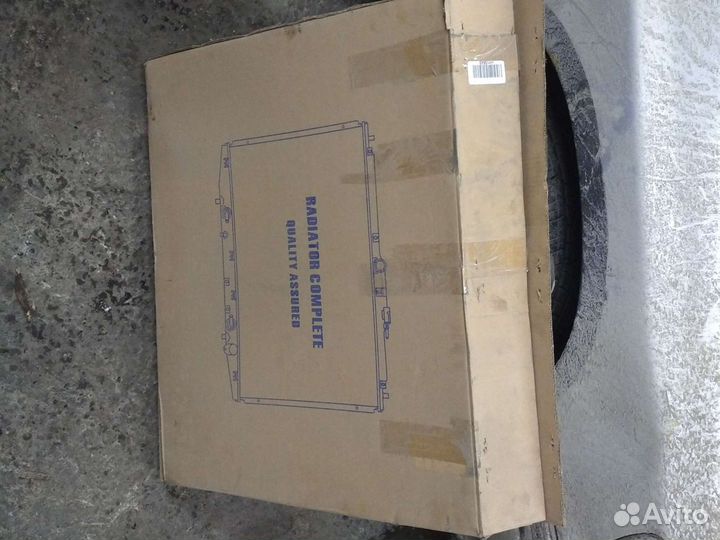 Радиатор охлаждения двигателя Тойота Ипсун,Пикник