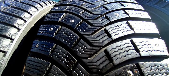 Michelin X-Ice North 2 235/55 R19