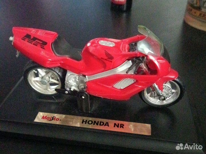 Модель мотоцикла 1:18