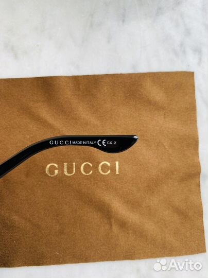 Солнцезащитные очки женские брендовые