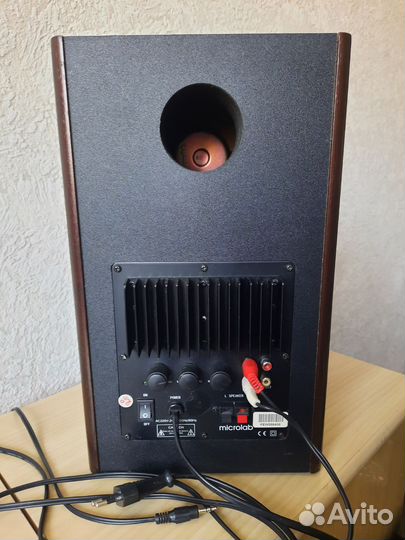 Акустические колонки Microlab Solo 2