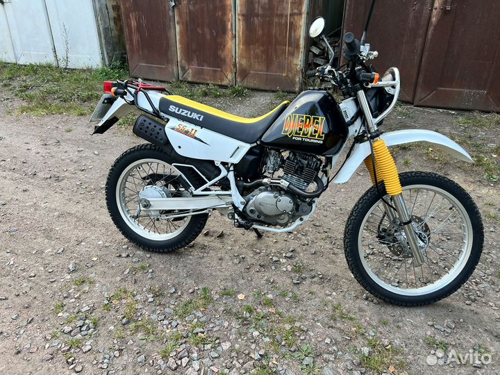 Suzuki Djebel 200