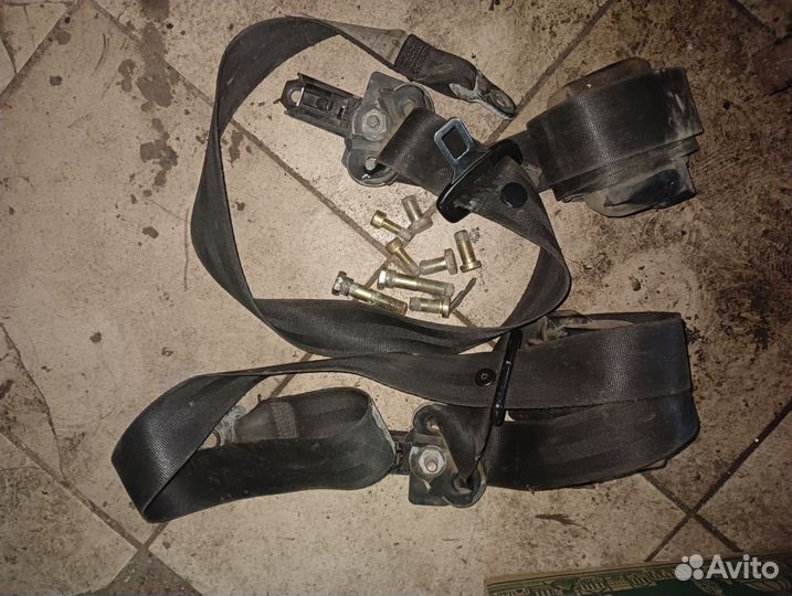 Ремни безопасности Volkswagen Caravelle t4