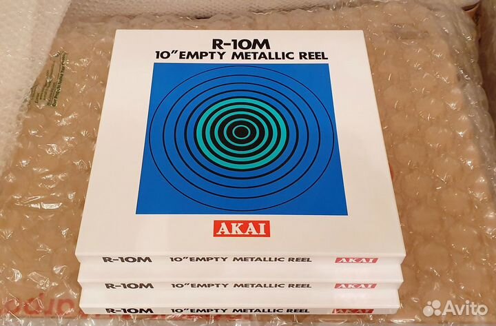 Коробка под 27 катушку. akai R-10M