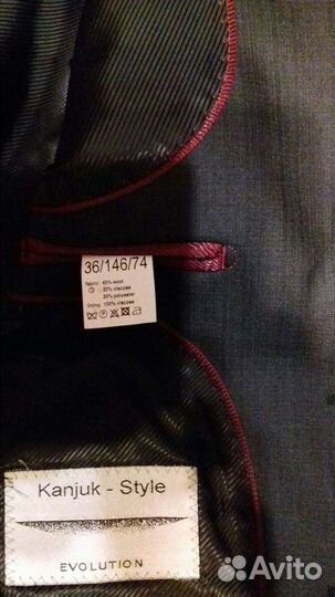 Пиджак + жилетка на 7 - 8 лет