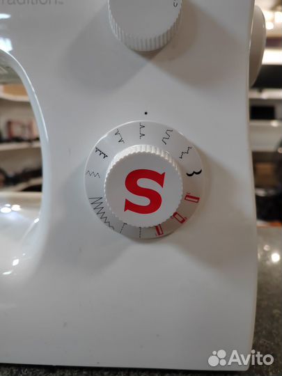 Швейная машина Singer Tradition 2250