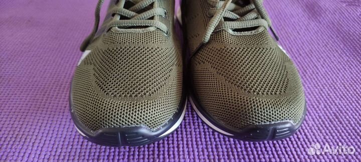 Весенне - летние кросовки 42 р