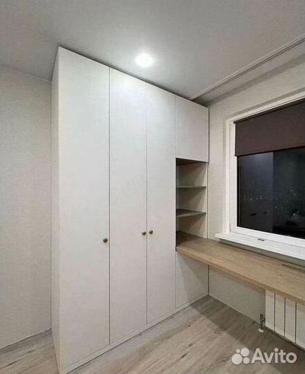 Рабочая зона со шкафом