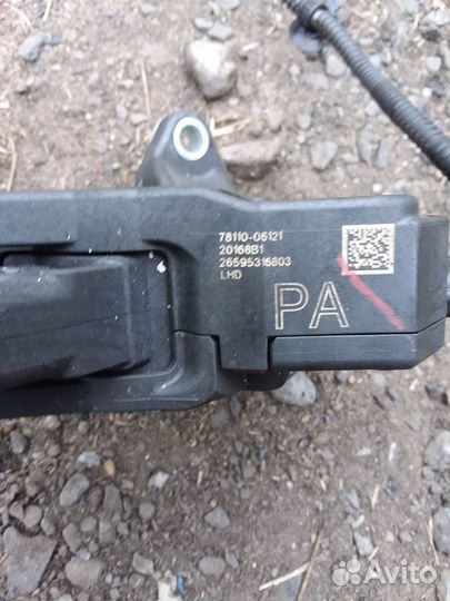 Педаль акселератора Toyota Camry